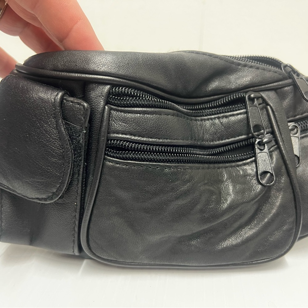 VINTAGE Leather Fanny Pack - Black